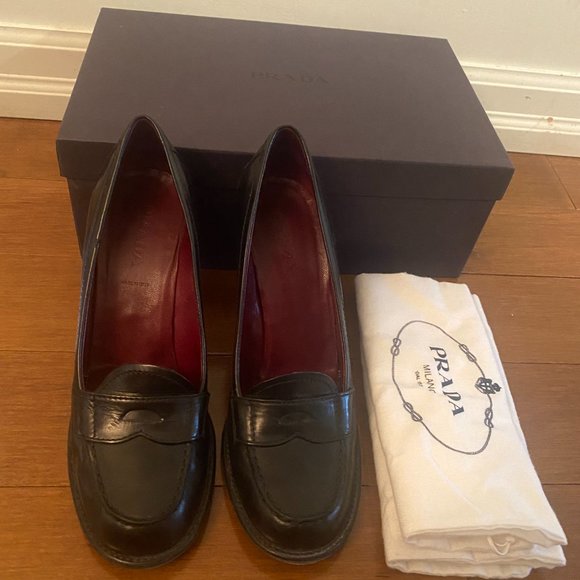 Prada Oxford Heels - Picture 4 of 4